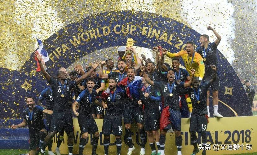 前11轮仅打进12球，斯基拉：罗马想在冬窗买新前锋和右脚边锋（前11场仅12球，斯基拉称罗马计划冬窗引进新中锋与右脚边锋）