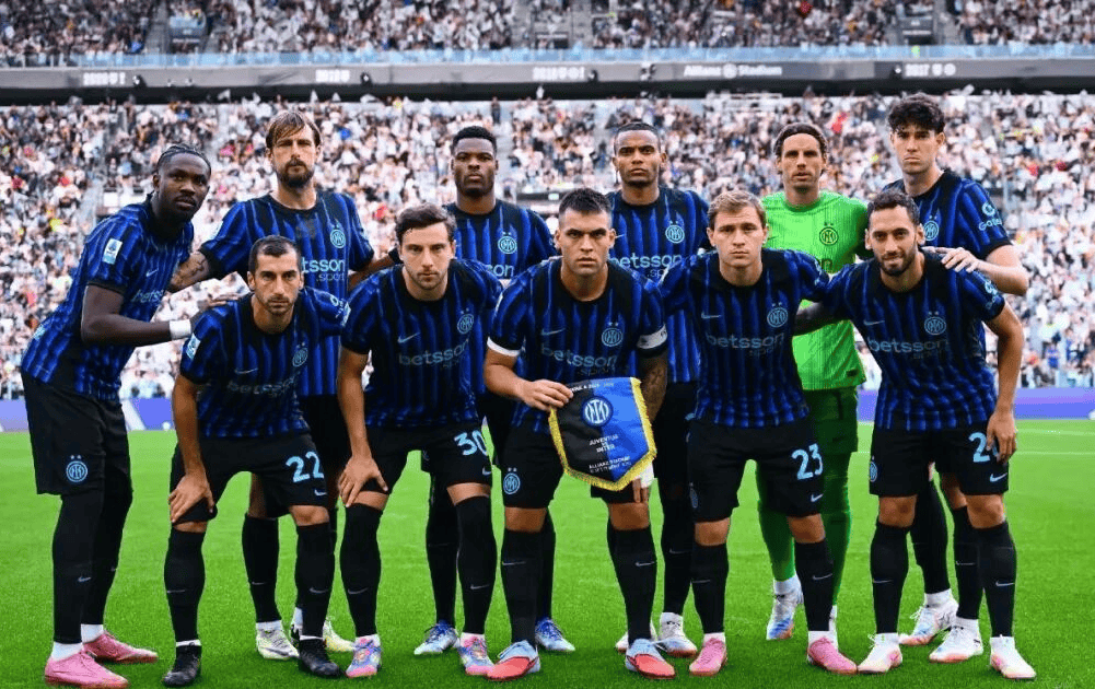 哈里森·巴恩斯成马刺队史最老30+5+5且命中5三分球员（哈里森·巴恩斯成为马刺史上最年长拿下30+5+5且命中5记三分的球员）