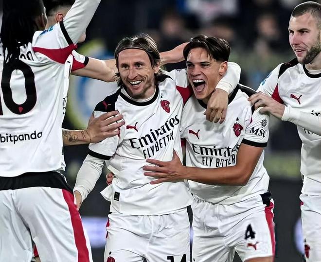 贾凯里尼：诺阿-朗是早期版本的我，尤文坎比亚索是后期的我（贾凯里尼：诺阿·朗是我早年的影子，尤文坎比亚索是我后期的样子）