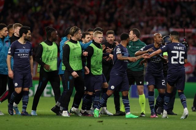 弗里克：亚马尔这个月该不该去国家队？这不是我的问题（弗里克谈亚马尔本月是否入选国家队：不由我做主）