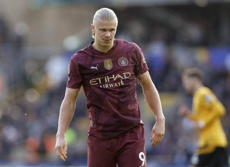 被罚下2人后输球！皇马电视台愤怒：内格雷拉制造的裁判（两人被罚下仍吞败！皇马电视台怒批：出自内格雷拉体系的裁判）