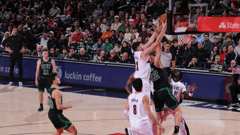 英超半场：达姆斯高、弗莱明造险，布伦特福德0-0伯恩利（英超半场战报：布伦特福德0-0伯恩利，达姆斯高与弗莱明相继制造险情）