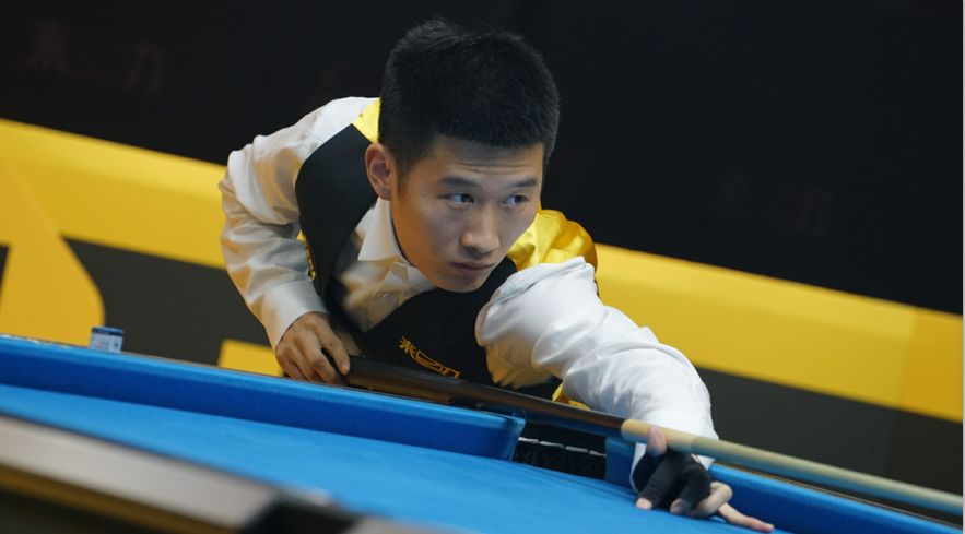 【NFL动态】旧金山49人正式宣布通过交易引入跑卫布莱恩-罗宾逊